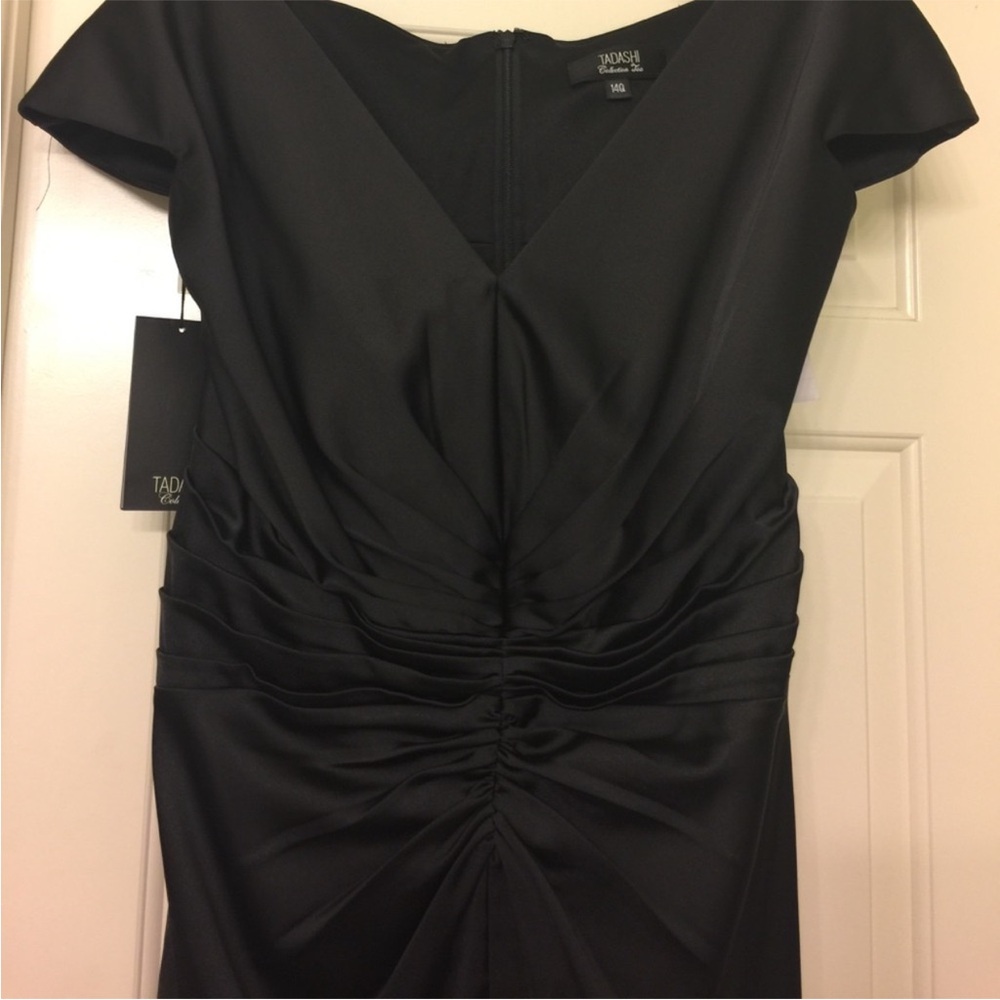 Tadashi ShojiBlack Ruched Evening cocktail Dress - size 12 NWOT - Picture 7 of 7